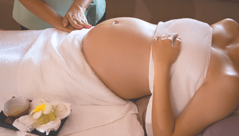 Come vengono eseguiti i massaggi nelle donne in gravidanza